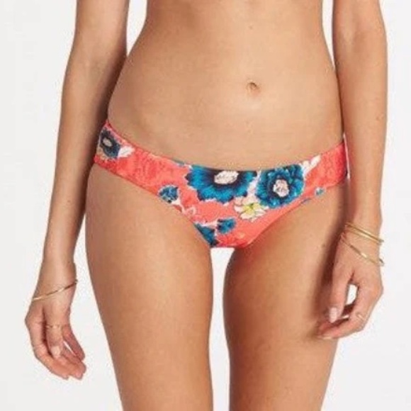 Billabong - Athena Plunge Long Line Bikini Top and Lowrider Bottom - Small - Picture 2 of 7